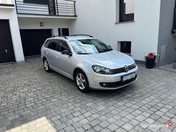 Srebrny Używany 2012 VW Golf VI Style Kombi | 19 900 zł (Uczciwa cena)