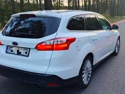Biały Używany 2012 Ford Focus Kombi | 17 500 zł (Uczciwa cena)
