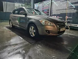 Szary Używany 2009 Kia Ceed 2 Hatchback | 9200 zł