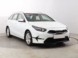 Biały Używany 2021 Kia Ceed 2 Kombi | 62 999 zł (Dobra cena)