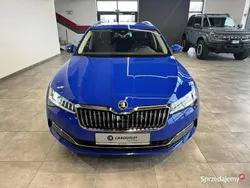 Niebieski Używany 2020 Skoda Superb Style Kombi | 92 900 zł (Uczciwa cena)