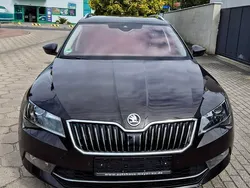 Brązowy Używany 2017 Skoda Superb LAURIN & KLEMENT Kombi | 49 900 zł (Super Cena)