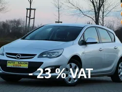 Srebrny (metalik) Używany 2015 Opel Astra Hatchback | 34 800 zł (Dość drogi)