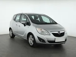 Srebrny Używany 2011 Opel Meriva Minivan | 11 999 zł (Dobra cena)