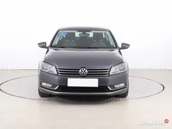 Szary Używany 2013 VW Passat Sedan/Limuzyna | 35 999 zł (Dobra cena)