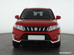 Czerwony Używany 2018 Suzuki Vitara SUV | 53 999 zł (Uczciwa cena)