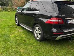 Czarny Używany 2012 Mercedes ML350 SUV | 69 990 zł