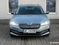 Szary Używany 2021 Skoda Superb Kombi | 88 900 zł (Dobra cena)