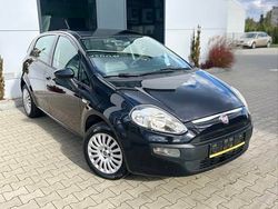 Czarny Używany 2010 Fiat Punto Hatchback | 13 900 zł
