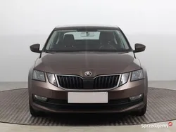 Brązowy Używany 2018 Skoda Octavia Hatchback | 46 999 zł (Uczciwa cena)