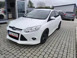Biały Używany 2014 Ford Focus Hatchback | 28 900 zł (Dość drogi)