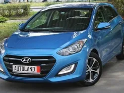Niebieski Używany 2016 Hyundai i30 Hatchback | 40 444 zł