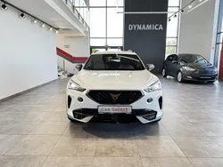 Biały Używany 2023 Cupra Formentor SUV | 118 900 zł (Uczciwa cena)