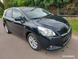 Zielony Używany 2013 Toyota Verso Minivan | 34 900 zł (Dobra cena)
