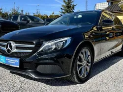 Czarny Używany 2017 Mercedes C180 Sedan/Limuzyna | 69 900 zł (Dobra cena)