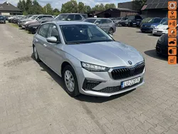 Srebrny (metalik) Używany 2024 Skoda Scala Hatchback | 59 900 zł