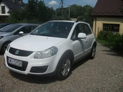 Biały Używany 2010 Suzuki SX4 Minivan | 23 900 zł (Drogi)