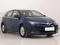 Niebieski Używany 2017 Toyota Auris Hatchback | 38 999 zł (Dobra cena)