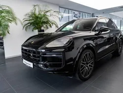 Czarny Nowe 2024 Porsche Cayenne S SUV | 617 400 zł