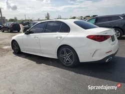 Używany 2023 Mercedes C300 | 79 000 zł