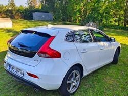 Używany 2015 Volvo V40 Kombi | 34 000 zł (Uczciwa cena)