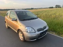 Złoty Używany 2003 Toyota Yaris Hatchback | 8900 zł
