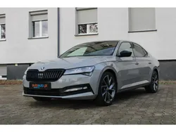 Szary Używany 2020 Skoda Superb Sedan/Limuzyna | 97 560 zł (Uczciwa cena)