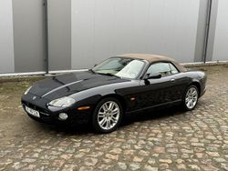 Czarny Używany 2005 Jaguar XK8 Kabriolet | 59 900 zł