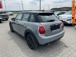 Szary (metalik, perła) Używany 2021 Mini Cooper Hatchback | 36 900 zł