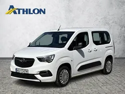 Biały Używany 2021 Opel Combo Minivan | 65 700 zł (Dość drogi)