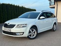 Biały Używany 2015 Skoda Octavia Kombi | 27 700 zł (Uczciwa cena)