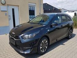 Czarny Nowe 2025 Kia Ceed Kombi | 91 295 zł (Uczciwa cena)