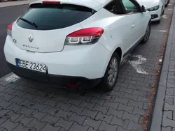 Biały Używany 2010 Renault Mégane Coupé Exception Coupe | 15 000 zł (Uczciwa cena)