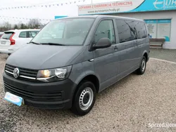Szary Używany 2017 VW Caravelle Trendline Minivan | 111 899 zł (Uczciwa cena)