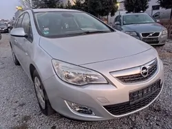 Srebrny Używany 2012 Opel Astra Sedan/Limuzyna | 16 900 zł (Super Cena)
