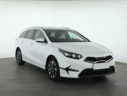 Biały Używany 2024 Kia Ceed 2 Kombi | 89 999 zł (Dobra cena)