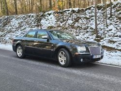 Czarny Używany 2005 Chrysler 300C Sedan/Limuzyna | 12 000 zł