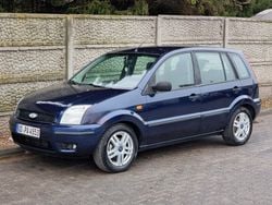 Niebieski ciemny (metalik) Używany 2003 Ford Fusion Hatchback | 6900 zł (Dość drogi)