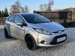Szary Używany 2010 Ford Fiesta Hatchback | 18 400 zł (Uczciwa cena)