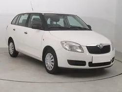 Biały Używany 2009 Skoda Fabia Kombi | 9999 zł