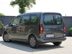 Szary Używany 2015 Peugeot Partner Tepee Minivan | 26 800 zł