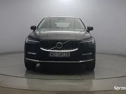Czarny Używany 2022 Volvo XC60 Plus SUV | 174 800 zł (Dość drogi)