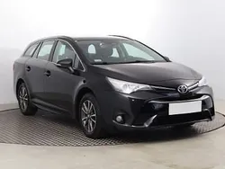 Czarny Używany 2018 Toyota Avensis Kombi | 52 999 zł (Uczciwa cena)