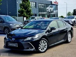 Czarny Używany 2021 Toyota Camry Comfort Sedan/Limuzyna | 111 900 zł (Dość drogi)