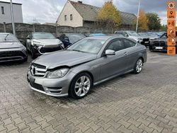 Srebrny (metalik) Używany 2012 Mercedes C200 Coupe | 27 900 zł
