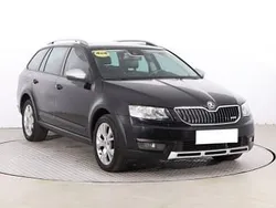 Czarny Używany 2015 Skoda Octavia Kombi | 47 999 zł (Super Cena)