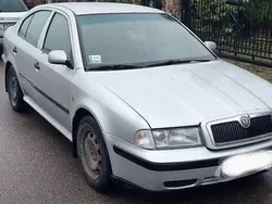 Srebrny Używany 2000 Skoda Octavia Sedan/Limuzyna | 2700 zł (Uczciwa cena)