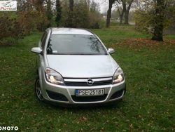 Srebrny (metalik, perła) Używany 2005 Opel Astra Sedan/Limuzyna | 9400 zł (Drogi)