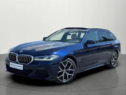 Niebieski tanzanite bmw individual metalizowany Używany 2021 BMW 530 Shadowline Kombi | 184 900 zł