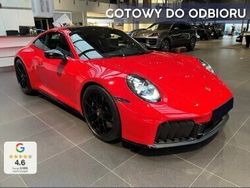 Czerwony Nowe 2024 Porsche 911 Carrera 4 GTS Coupe | 1 111 980 zł